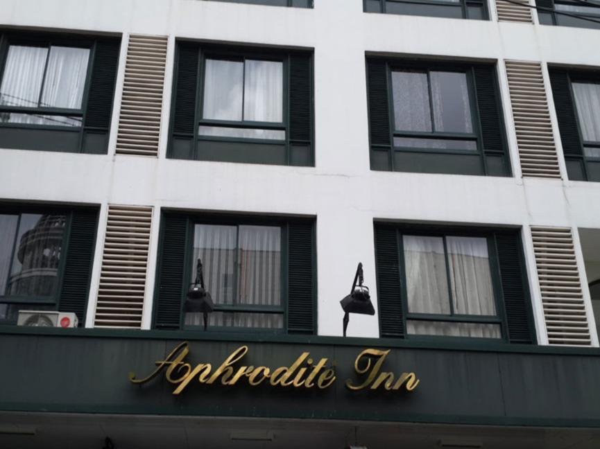 Aphrodite Inn Bangkok Bagian luar foto